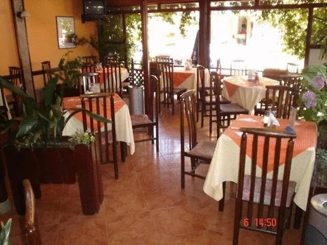 Ξενοδοχείο Family Hit